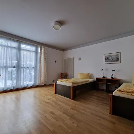 Gaestehaus Dominikus فندق لبسيا