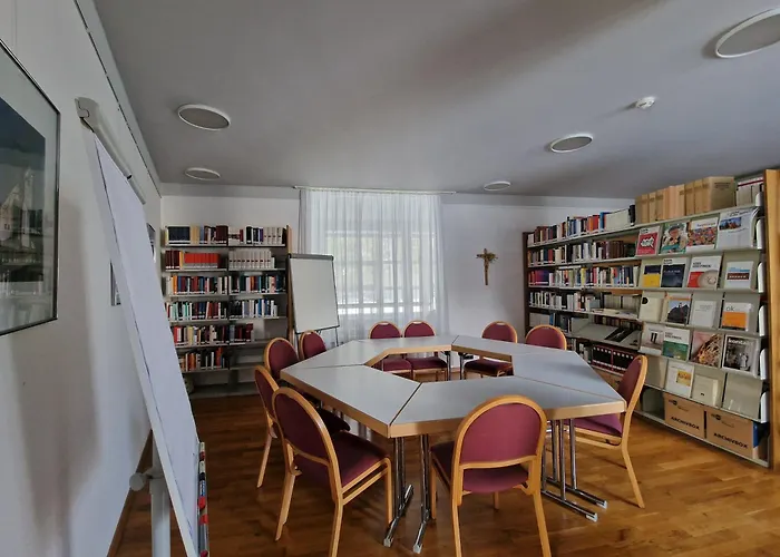 Gaestehaus Dominikus فندق