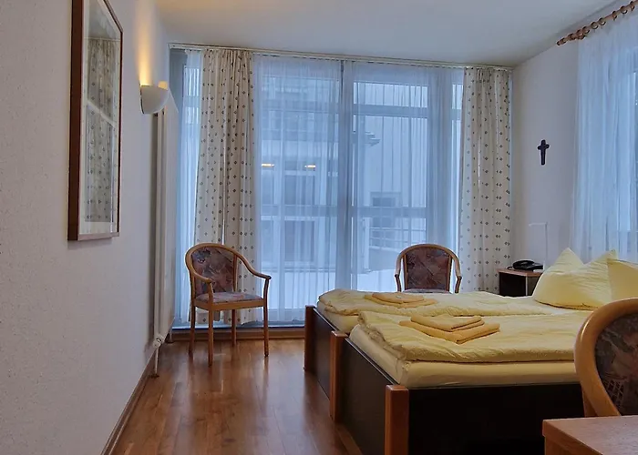 Gaestehaus Dominikus فندق *